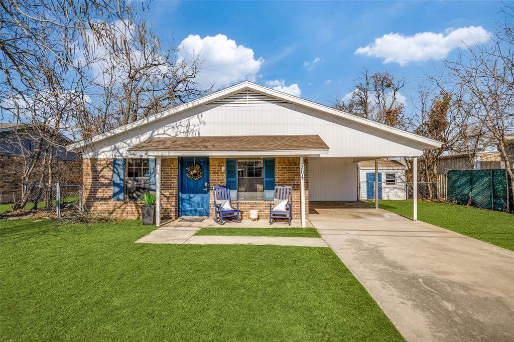 204 4th Street - Photo 1