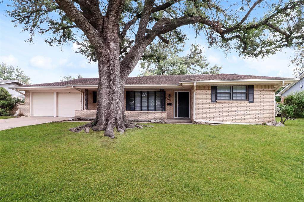 5201 Stacey Avenue - Photo 1