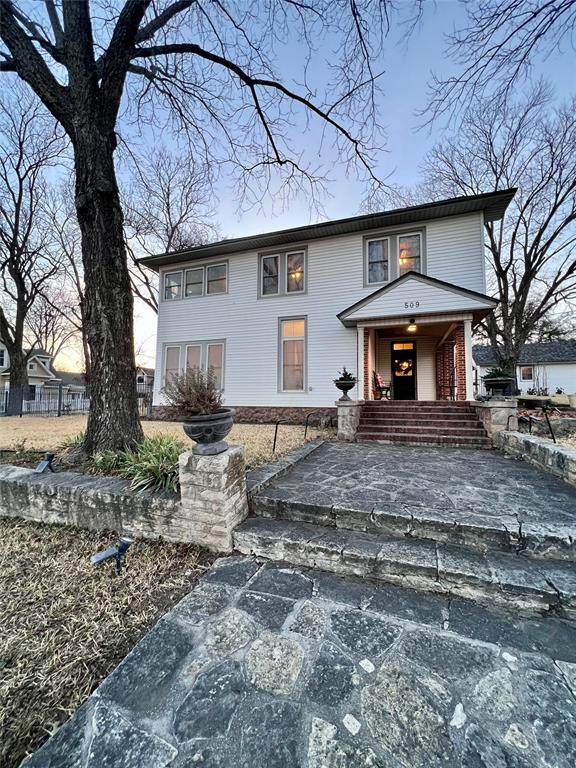 509 Austin Street - Photo 1