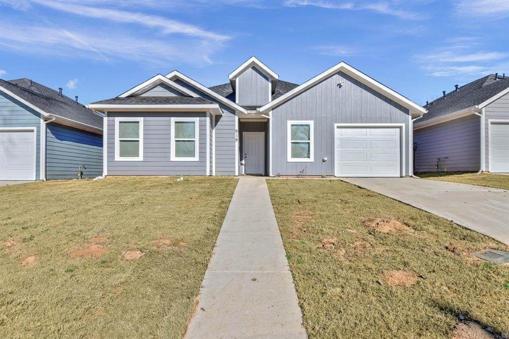919 Collins Street - Photo 1