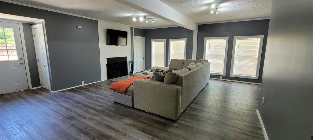 2723 Northcrest Road - Photo 1