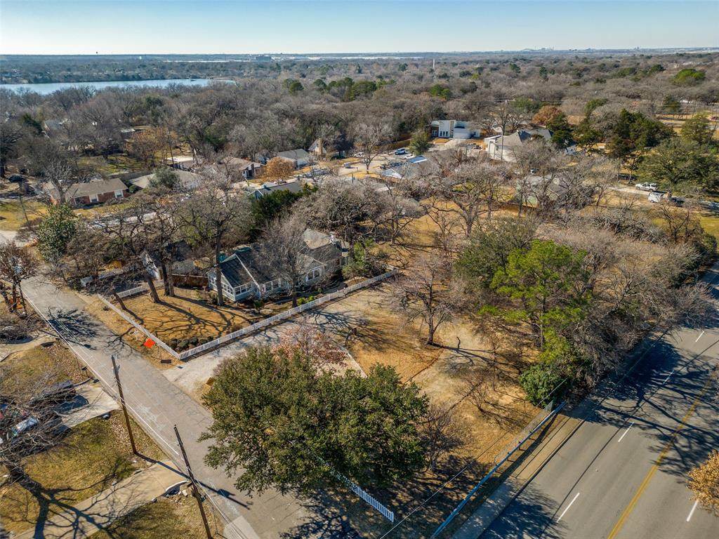 1606 Shady Grove Road - Photo 1