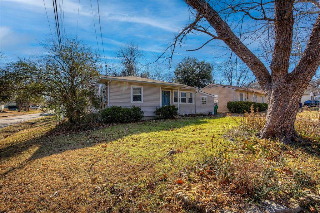 801 Park Street - Photo 1