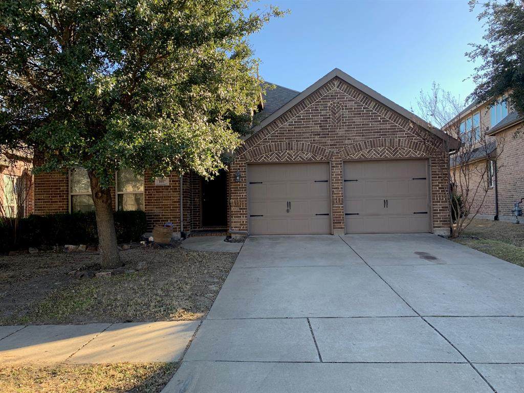 1017 Somerset Circle - Photo 1