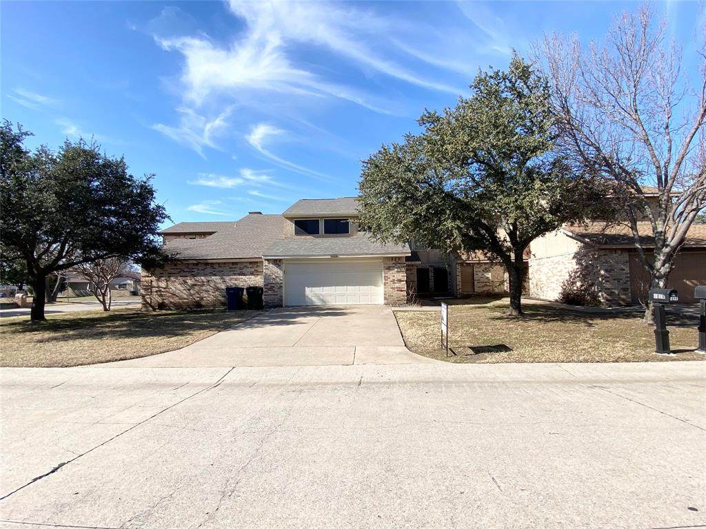 1818 Twin Court Place - Photo 1