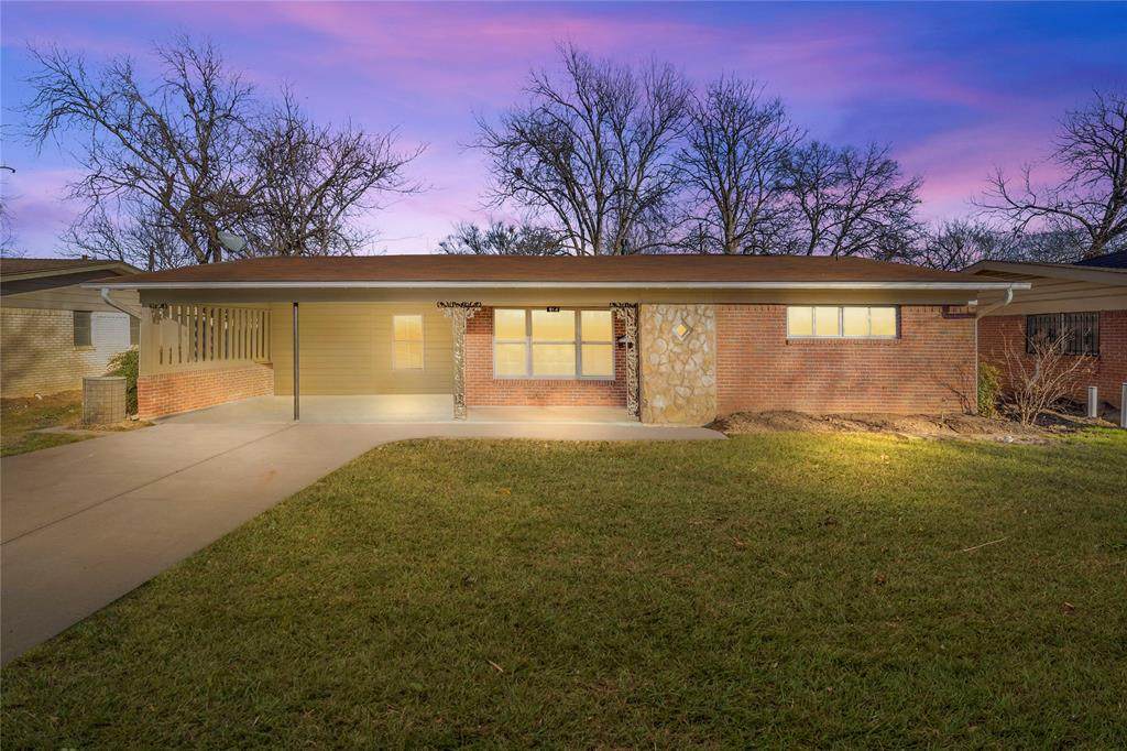 914 Tusing Street - Photo 1
