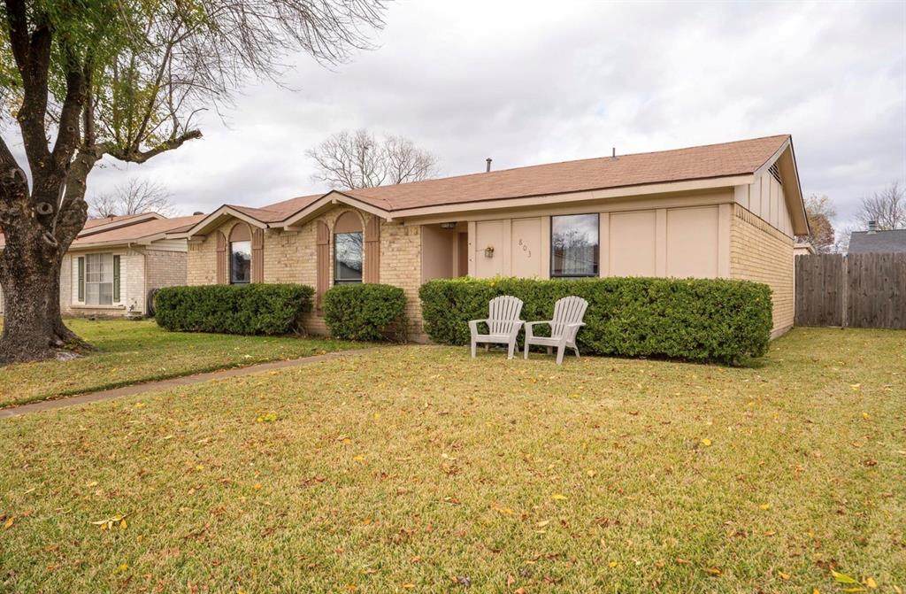 803 Valley View Drive - Photo 1