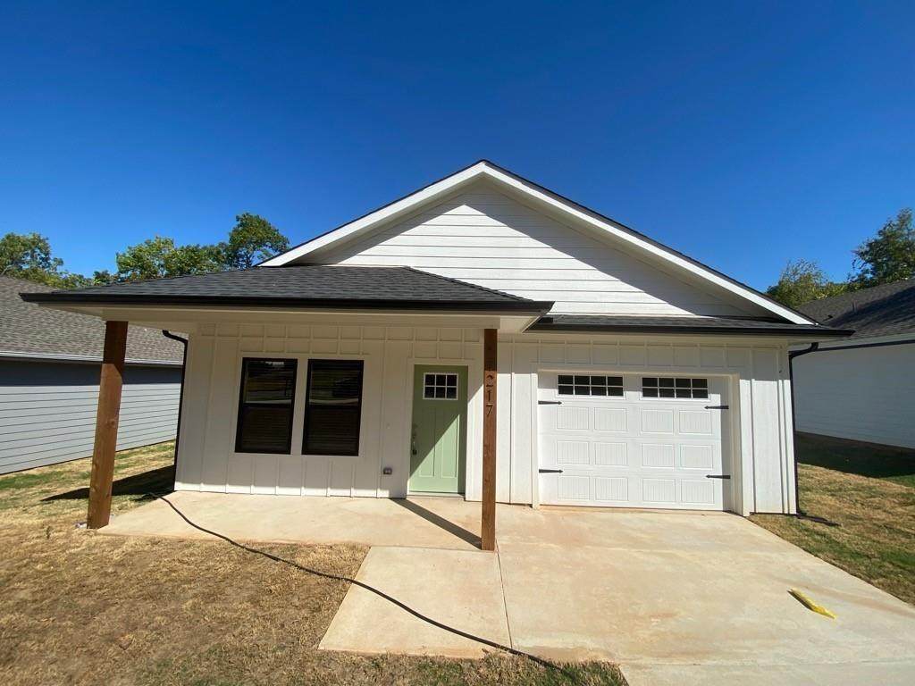 1217 Johnson Street - Photo 1