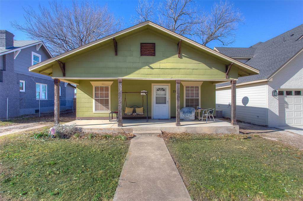 2904 8th Avenue - Photo 1