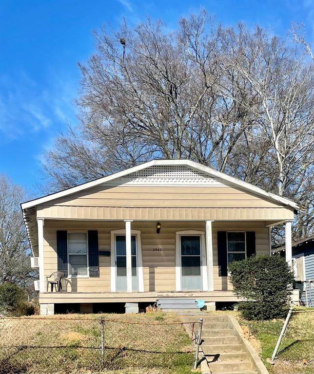 2042 Laurel Street - Photo 1