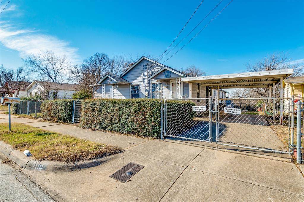 2114 Amanda Avenue - Photo 1