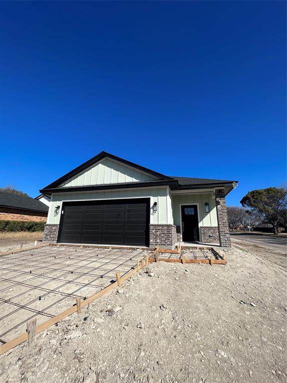 10300 Lone Pine Lane - Photo 1