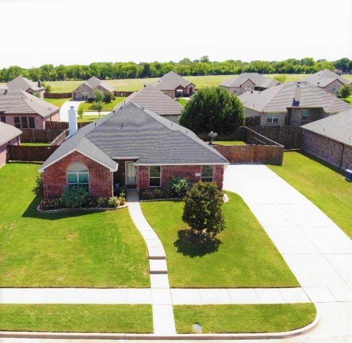 214 Troy Lane - Photo 1