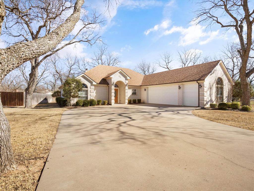 9421 Longwood Drive - Photo 1