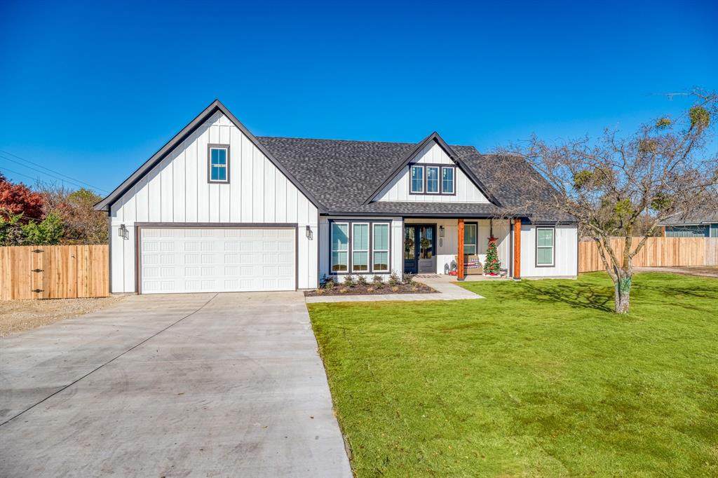 1028 Leo Lane - Photo 1