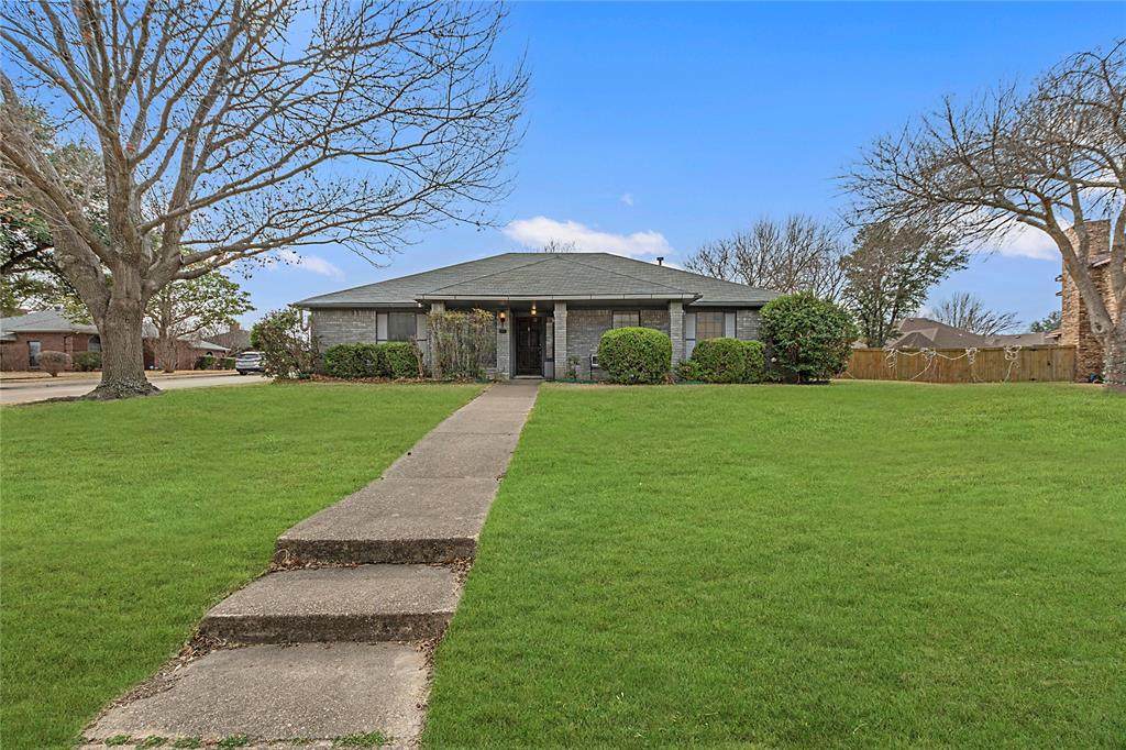 615 Kelsie Circle - Photo 1