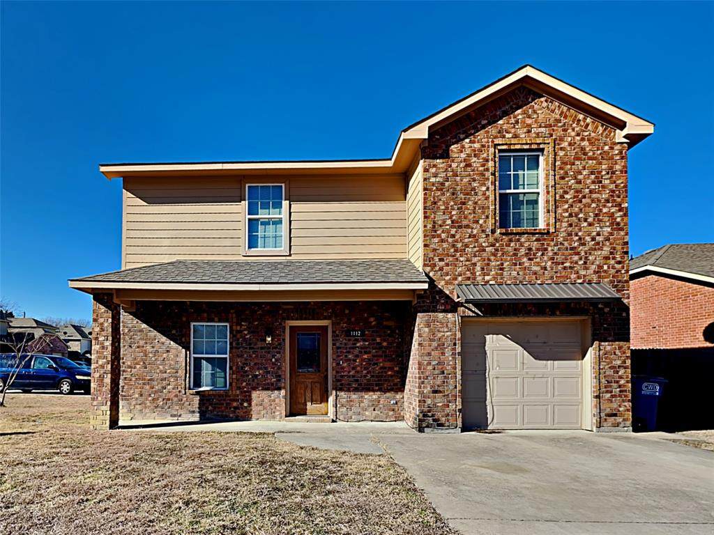 1112 Parkway Trail - Photo 1