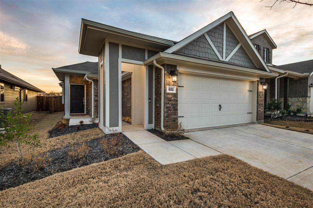680 Coleman Street - Photo 1