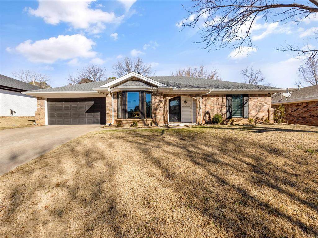 408 Mountainview Drive - Photo 1