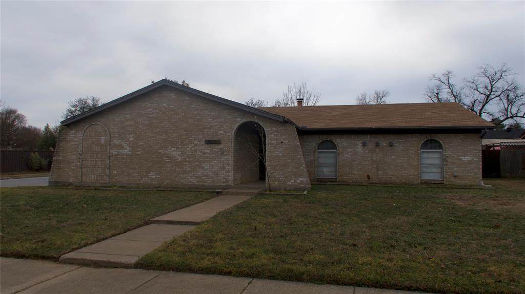 7636 Castillo Road - Photo 1