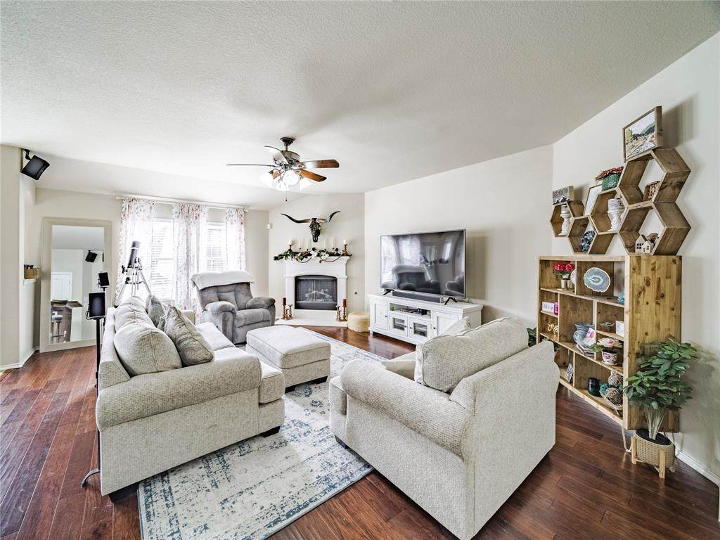 908 Lake Forest Trail - Photo 1