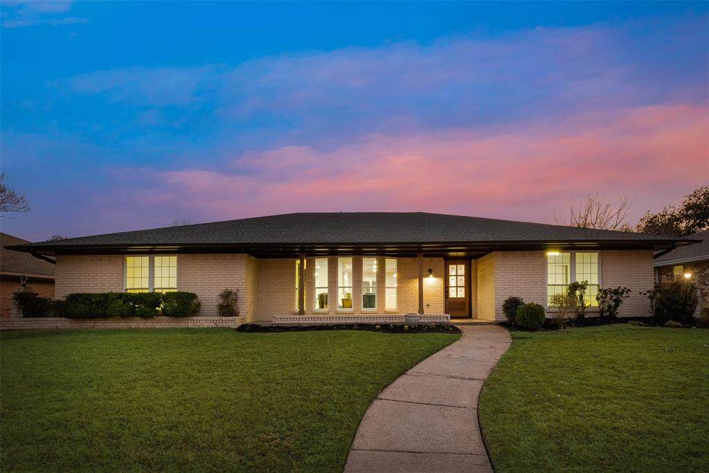 2912 Robin Road - Photo 1