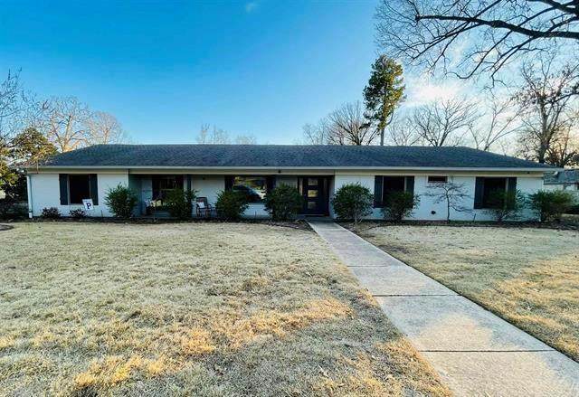 660 Twin Oaks Place - Photo 1