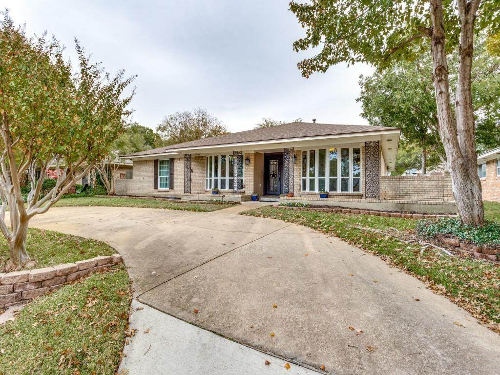 1606 Villanova Drive - Photo 1