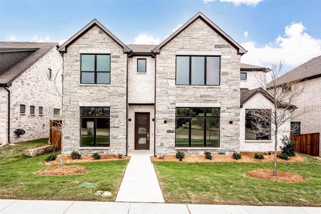 1500 Rockcliff Street - Photo 1
