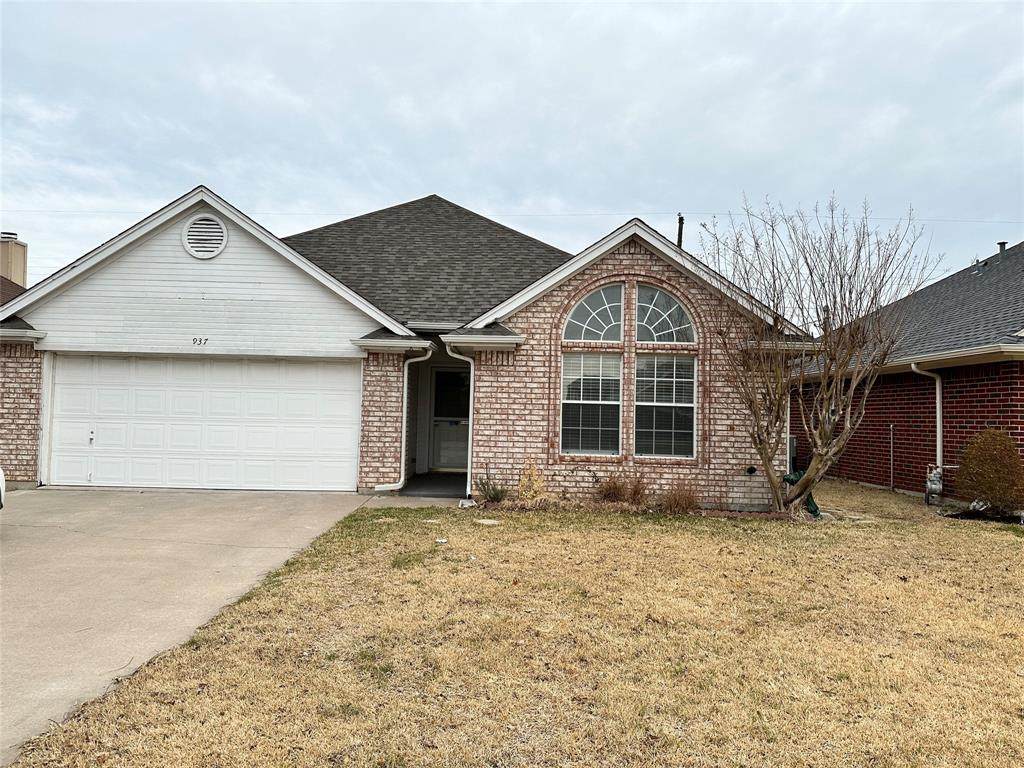 937 Meadow Circle - Photo 1