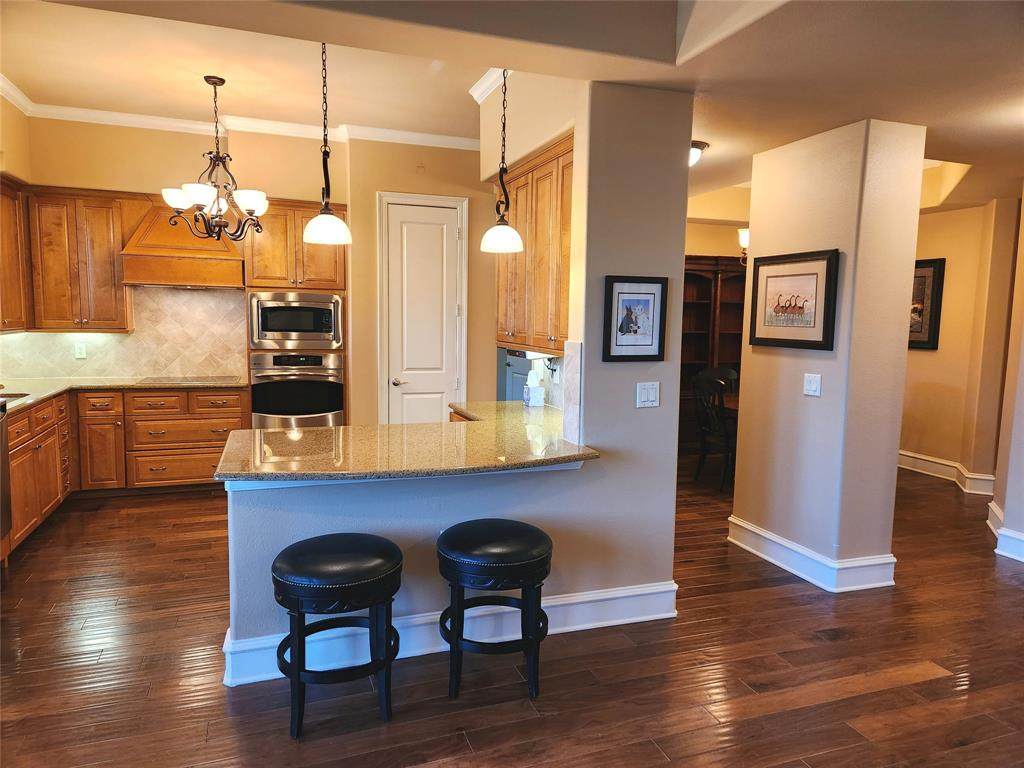 301 Watermere Drive - Photo 1