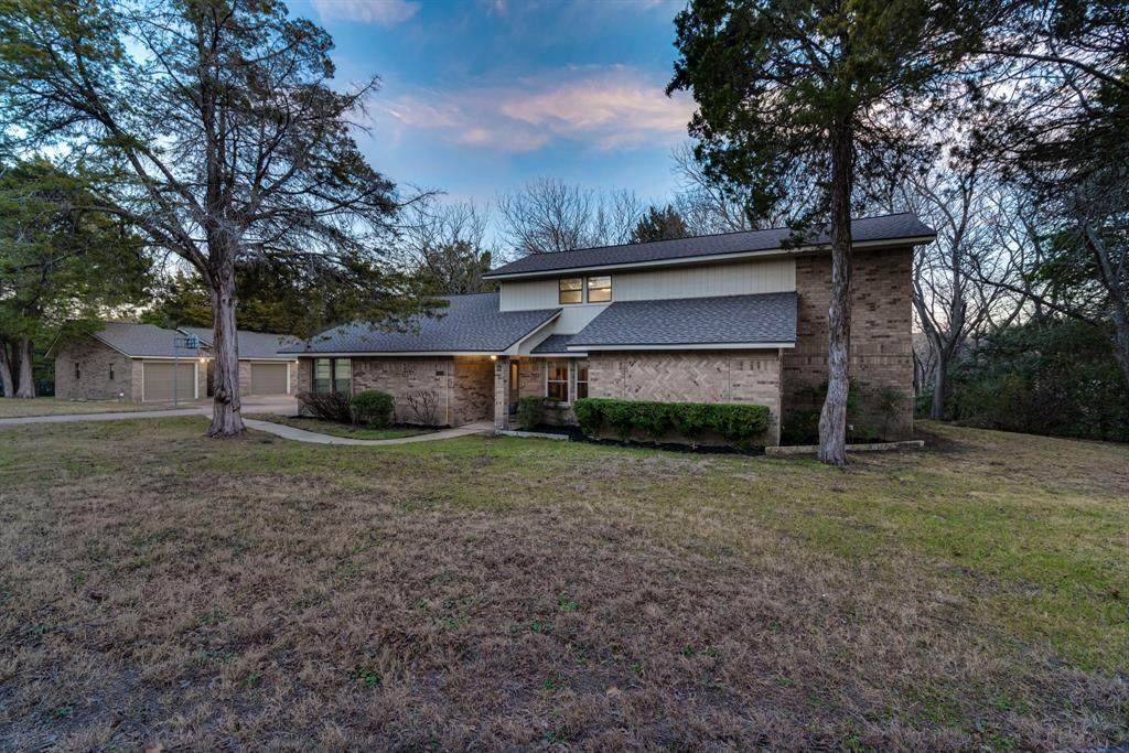 312 Windy Lane - Photo 1