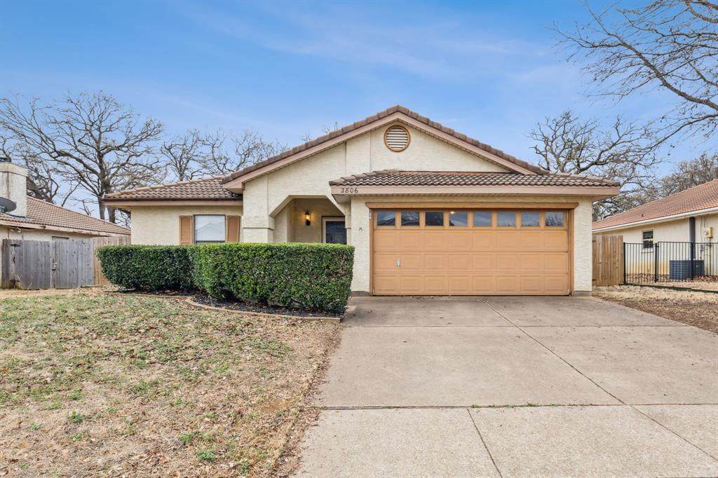 2806 Yorkhill Drive - Photo 1
