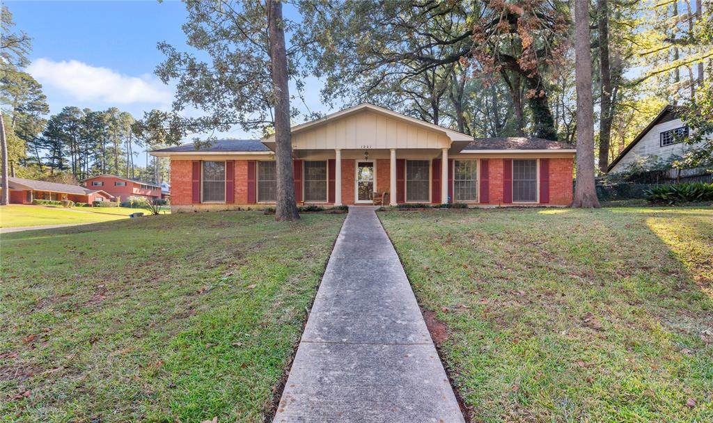 1001 Belhaven Avenue - Photo 1