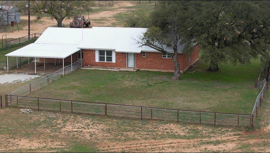 7600 County Road 136 - Photo 1