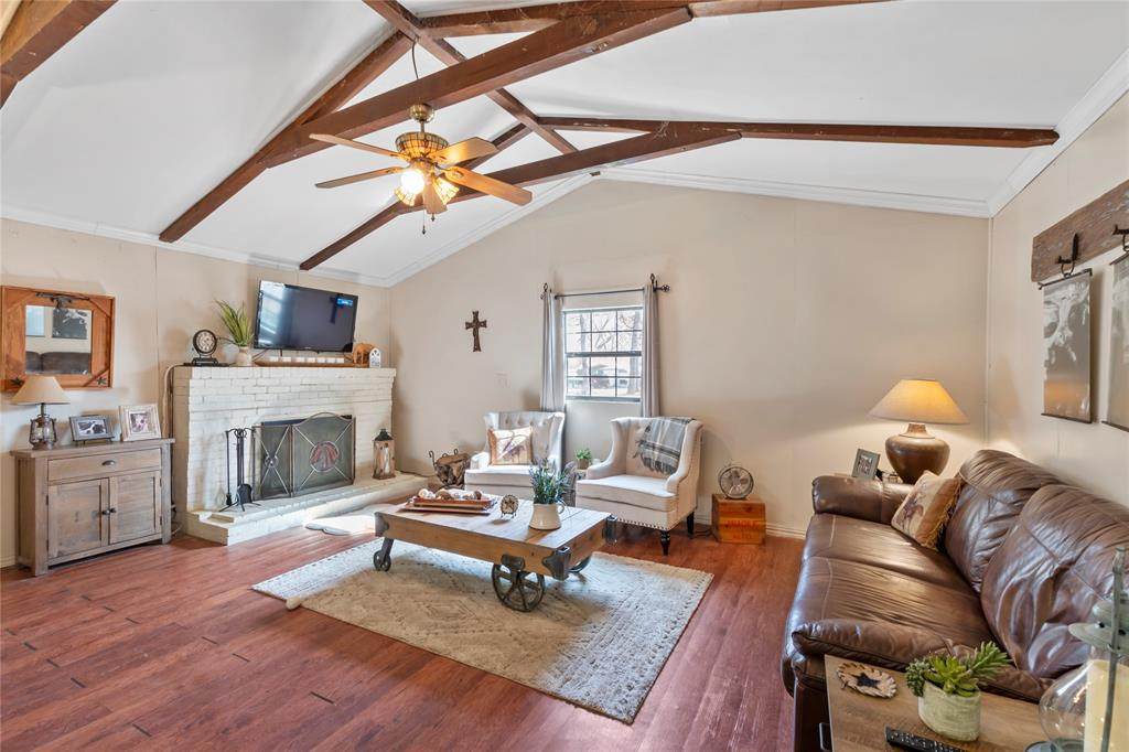140 Lisa Layne Street - Photo 1