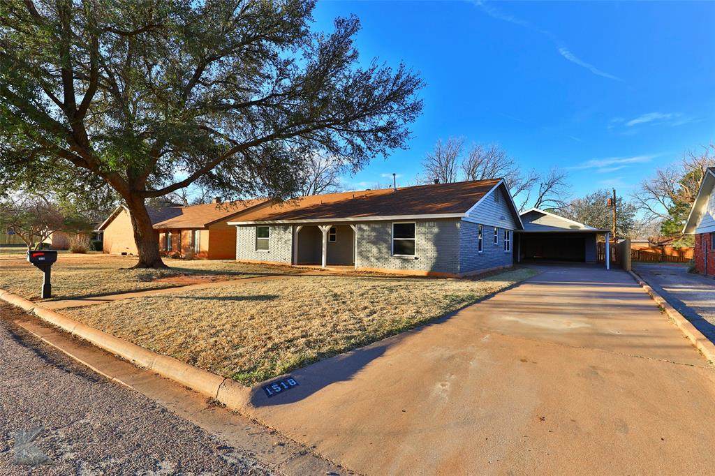 1518 Wishbone Drive - Photo 1