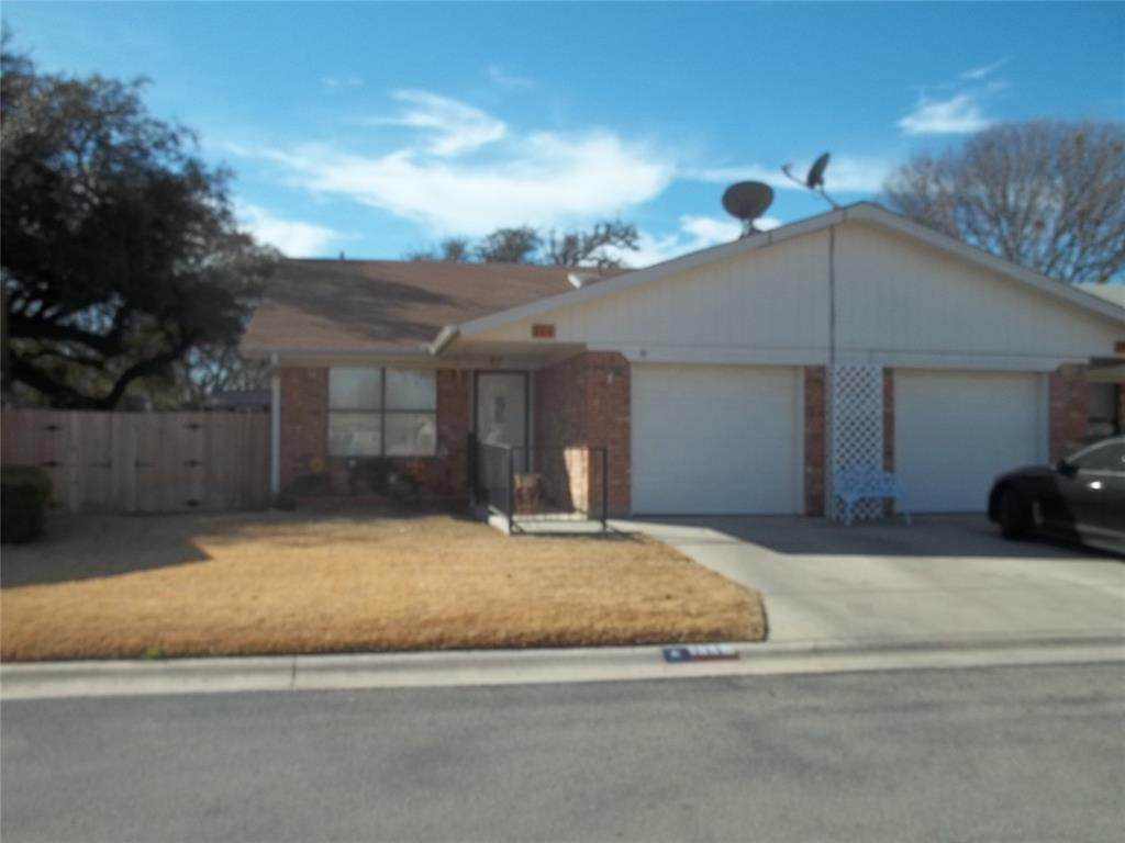 111 Azalea Drive - Photo 1