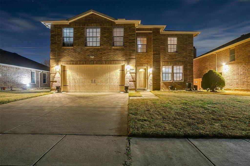 814 White Fields Way - Photo 1