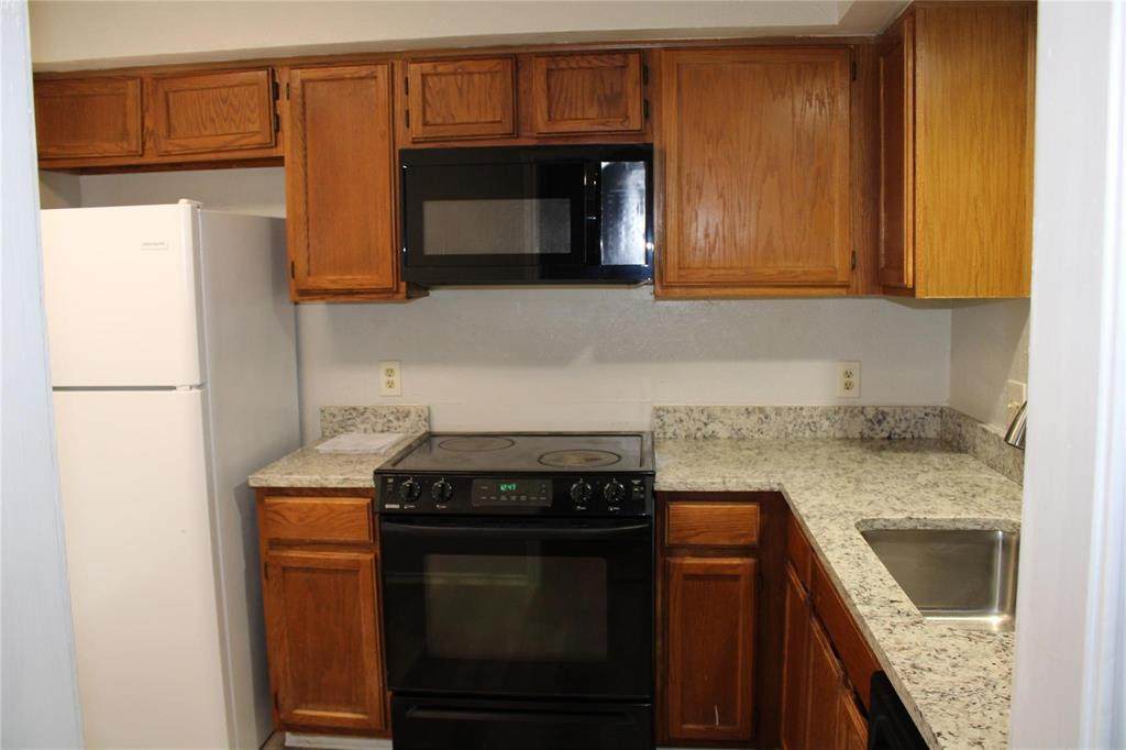 9601 Forest Lane - Photo 1