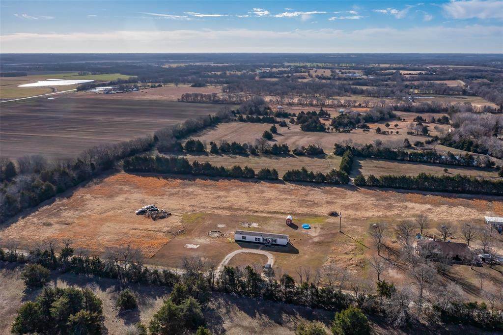 706 County Road 4232 - Photo 1