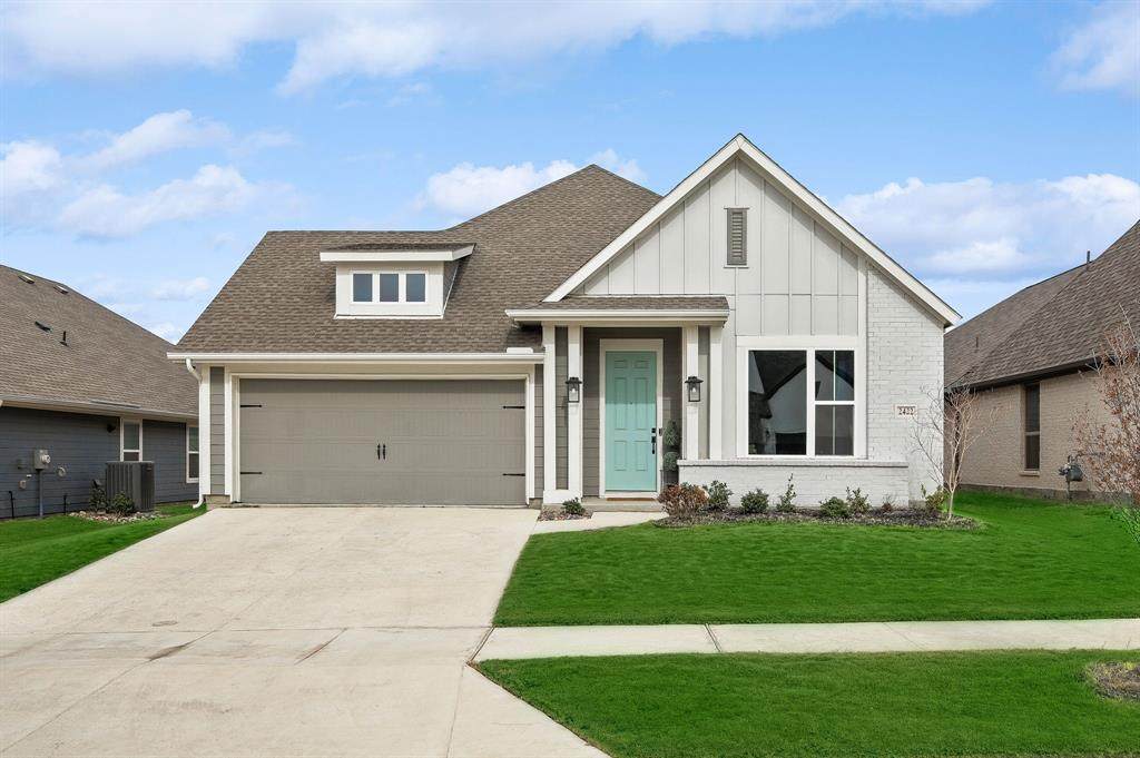2422 Robin Way - Photo 1