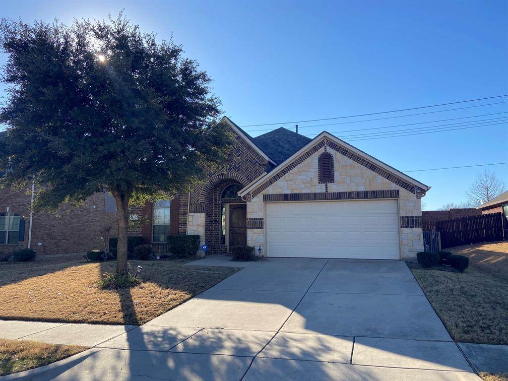 1121 Lasso Court - Photo 1