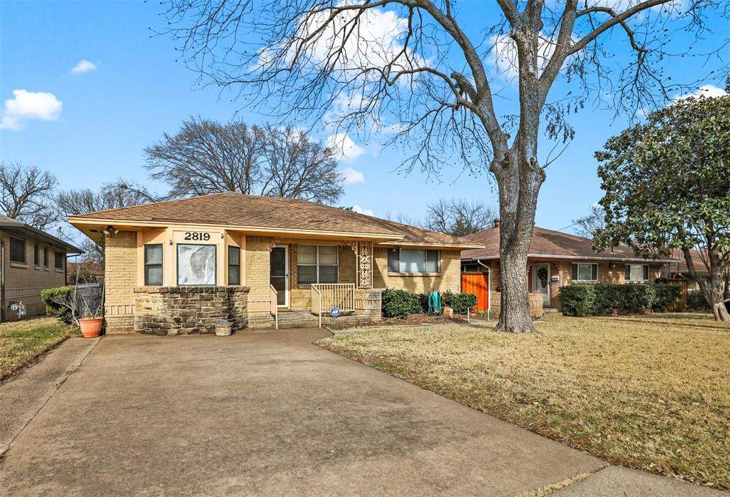 2819 Lourdes Street - Photo 1