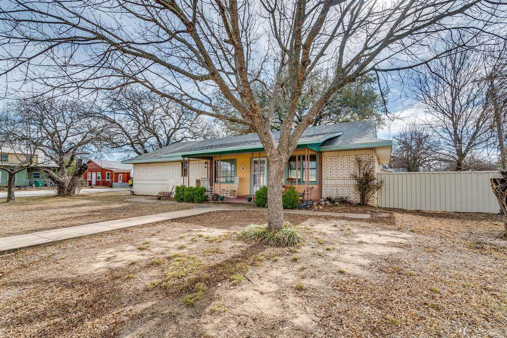 300 Wilson Street - Photo 1
