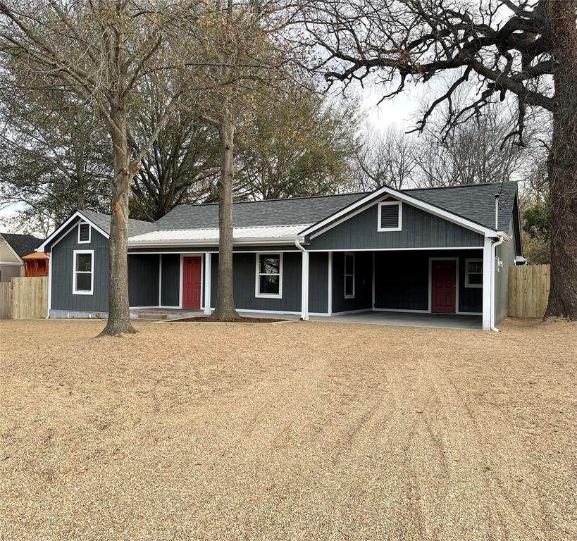 1210 Tyler - Photo 1