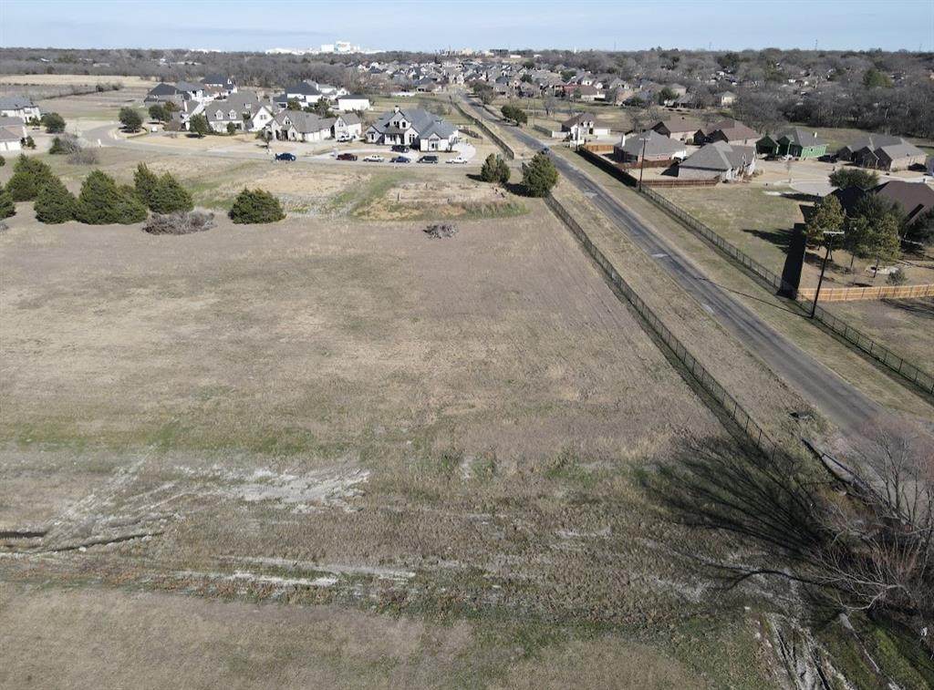 1304 Estate Drive - Photo 1
