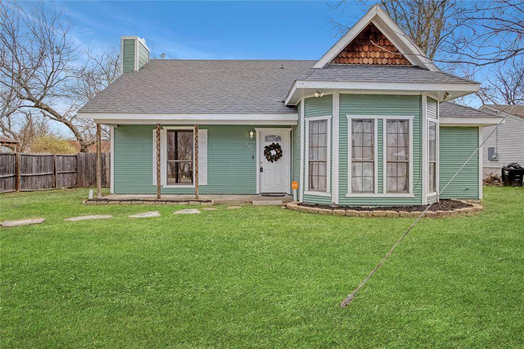 305 Main Street - Photo 1