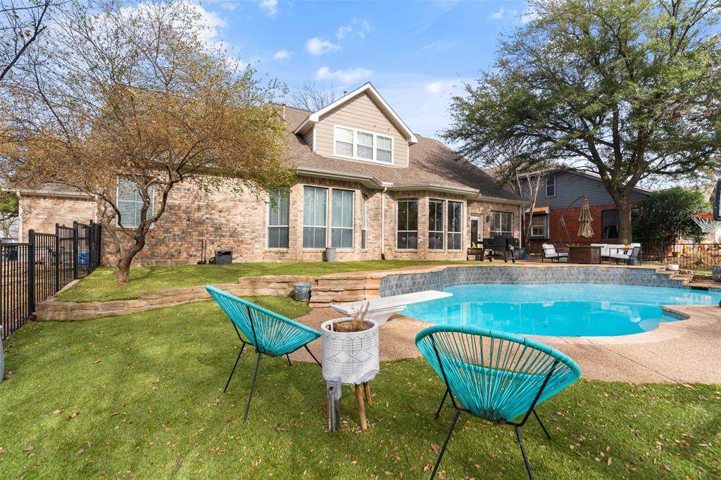 625 Creek View Drive - Photo 1