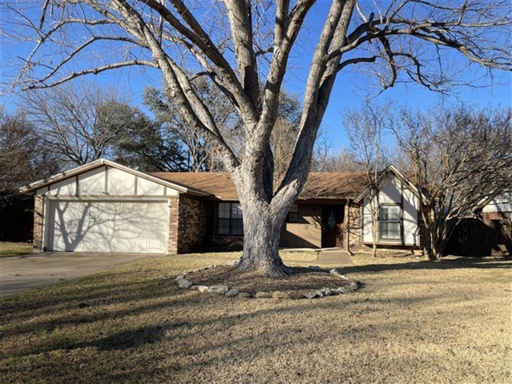 1605 Briar Run - Photo 1